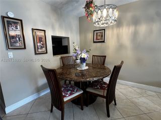 1000 Hillcrest Ct 214, Hollywood, FL 33021