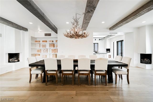 7330 North RAINBOW Boulevard, Las Vegas, NV 89131