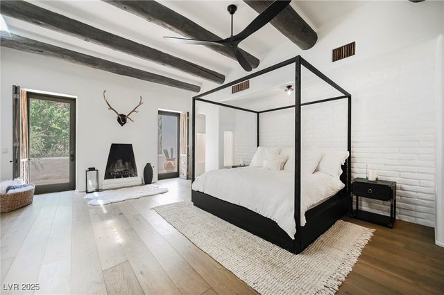 7330 North RAINBOW Boulevard, Las Vegas, NV 89131