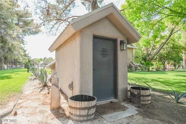 7330 North RAINBOW Boulevard, Las Vegas, NV 89131