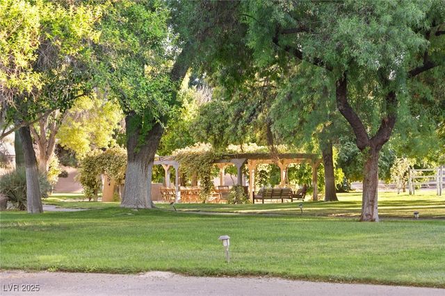 7330 North RAINBOW Boulevard, Las Vegas, NV 89131