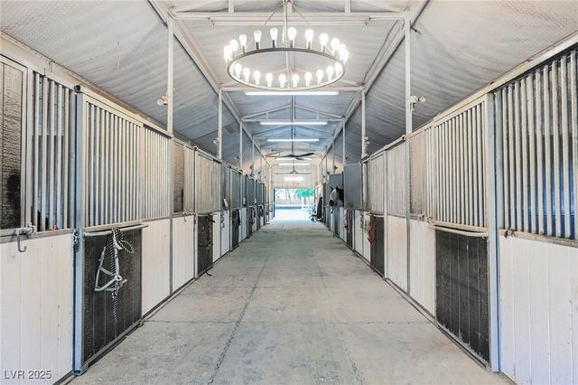 7330 North RAINBOW Boulevard, Las Vegas, NV 89131