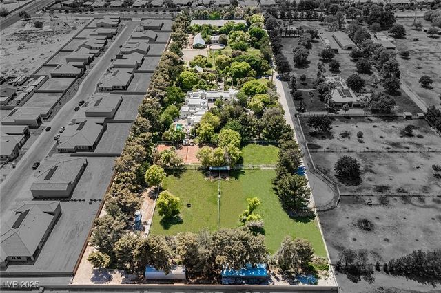 7330 North RAINBOW Boulevard, Las Vegas, NV 89131