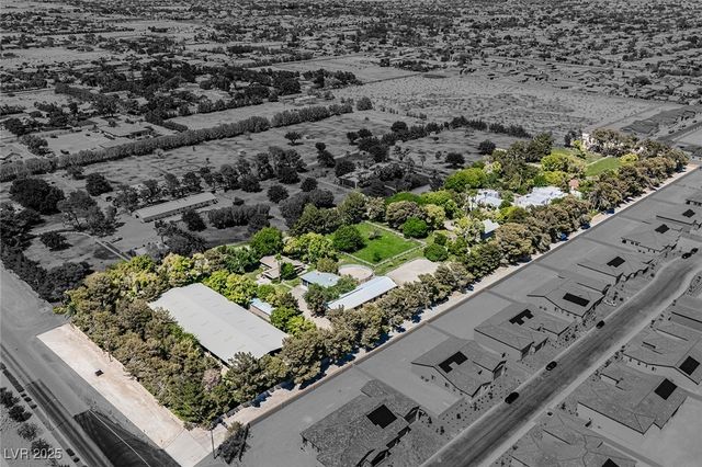 7330 North RAINBOW Boulevard, Las Vegas, NV 89131