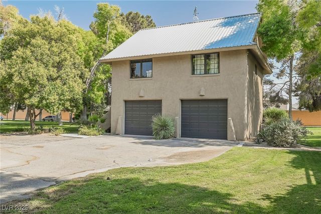 7330 North RAINBOW Boulevard, Las Vegas, NV 89131