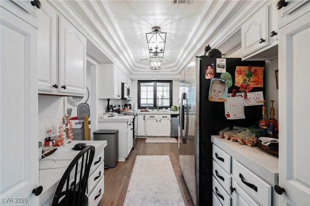 7330 North RAINBOW Boulevard, Las Vegas, NV 89131