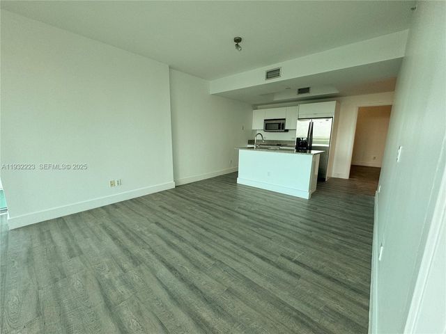 888 Biscayne Blvd 709, Miami, FL 33132