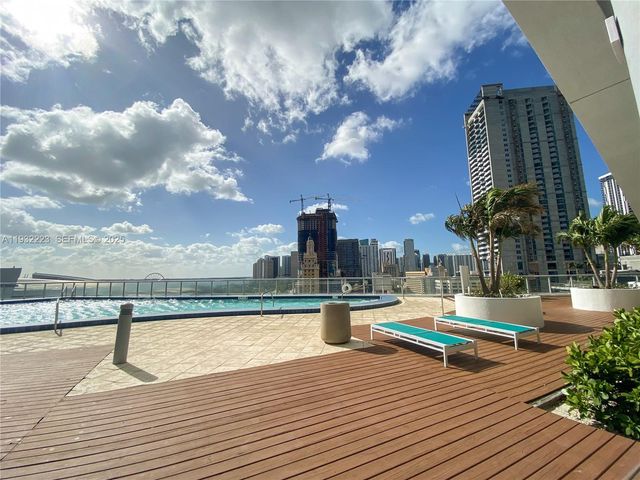 888 Biscayne Blvd 709, Miami, FL 33132