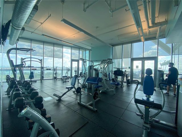 888 Biscayne Blvd 709, Miami, FL 33132