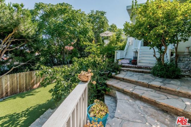 1342 Miller Drive, West Hollywood, CA 90069