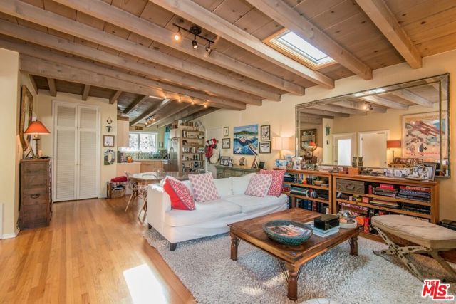 1342 Miller Drive, West Hollywood, CA 90069