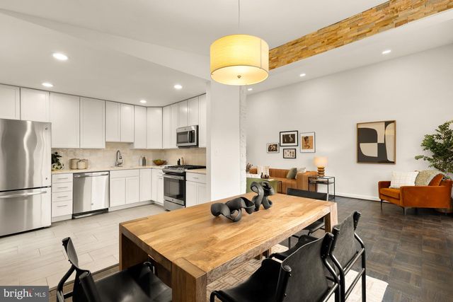 7424 8TH ST NW, Washington, DC 20012