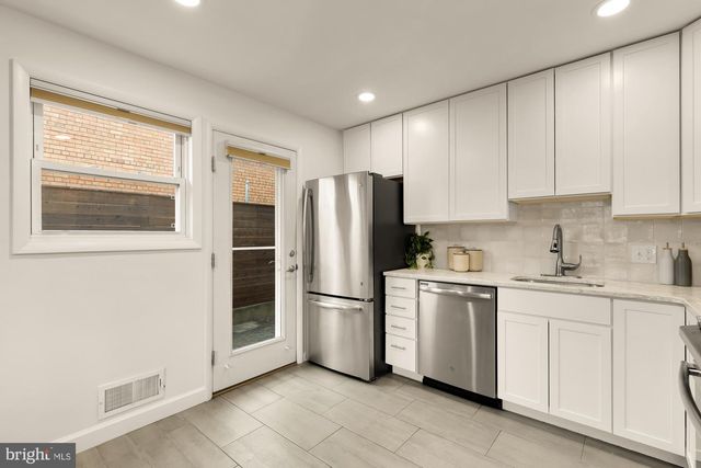 7424 8TH ST NW, Washington, DC 20012