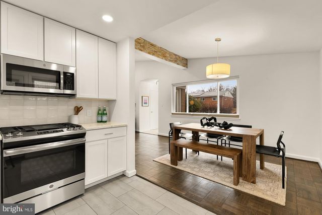 7424 8TH ST NW, Washington, DC 20012