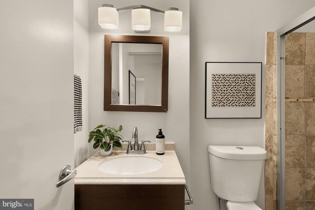 7424 8TH ST NW, Washington, DC 20012