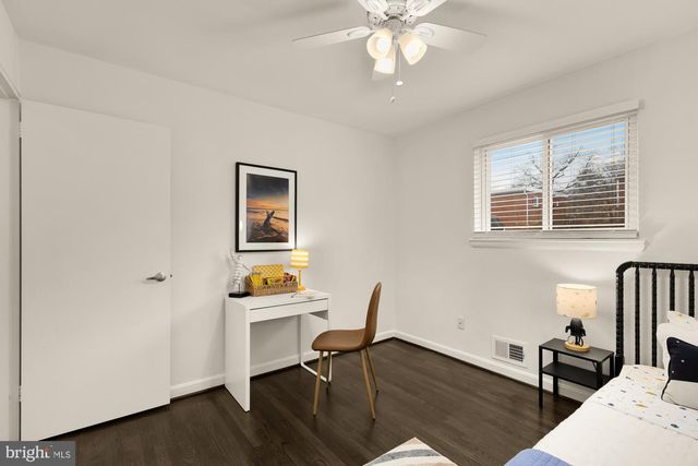 7424 8TH ST NW, Washington, DC 20012