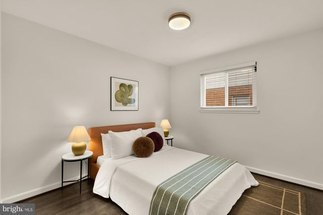 7424 8TH ST NW, Washington, DC 20012