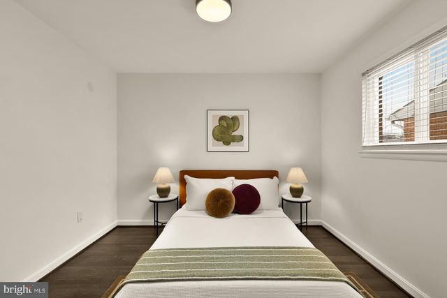 7424 8TH ST NW, Washington, DC 20012