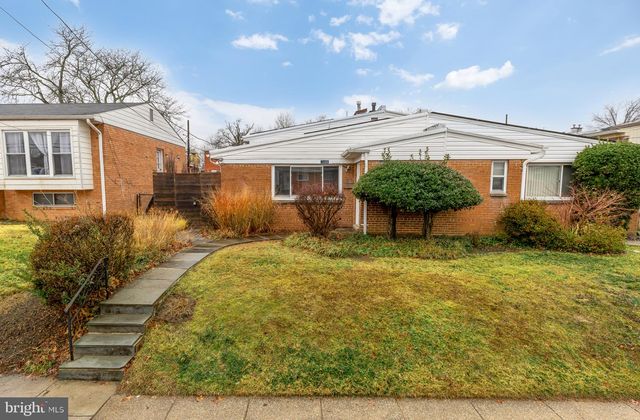 7424 8TH ST NW, Washington, DC 20012