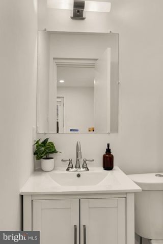 7424 8TH ST NW, Washington, DC 20012