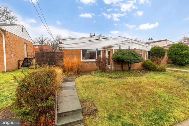 7424 8TH ST NW, Washington, DC 20012