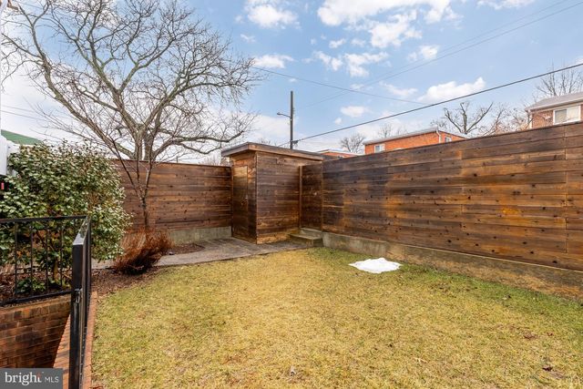 7424 8TH ST NW, Washington, DC 20012