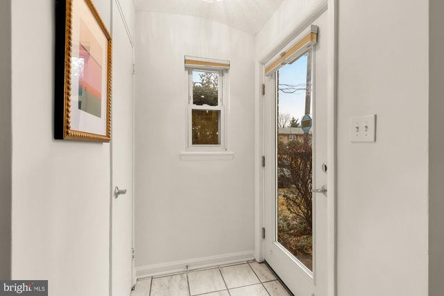 7424 8TH ST NW, Washington, DC 20012