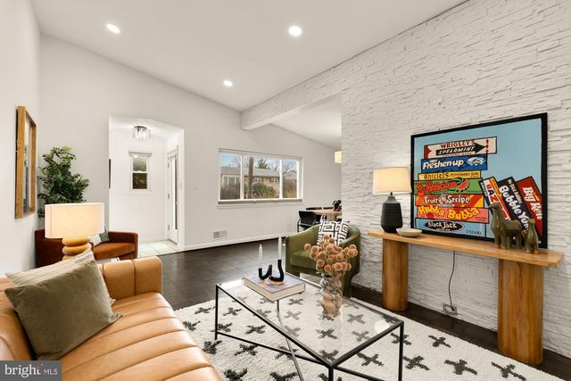 7424 8TH ST NW, Washington, DC 20012