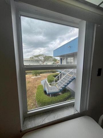699 Flanders O, Delray Beach, FL 33484