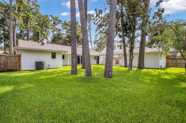 10006 Candlewood Drive, Houston, TX 77042