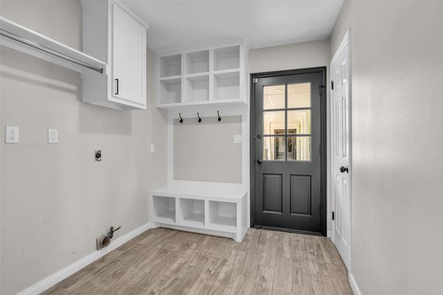 10006 Candlewood Drive, Houston, TX 77042