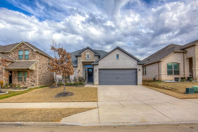 10320 Linger Lane, Fort Worth, TX 76244
