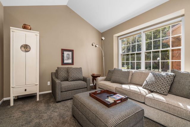 4760 Sawgrass Drive E, Pittsfield Charter Twp, MI 48108