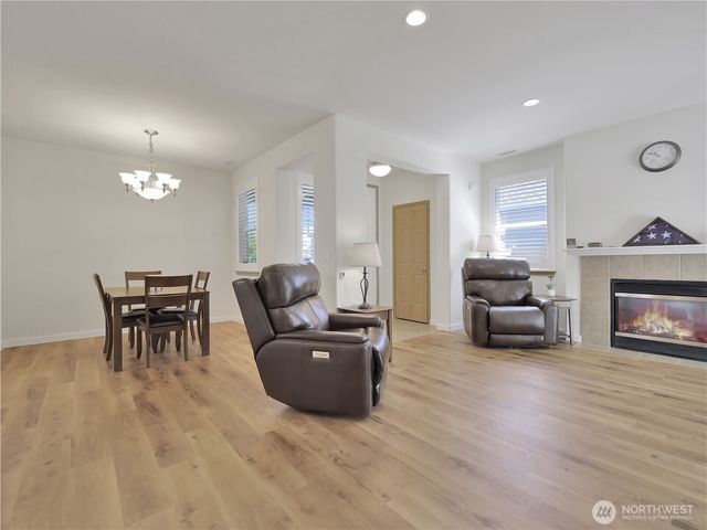 8217 Bainbridge Loop NE, Lacey, WA 98516