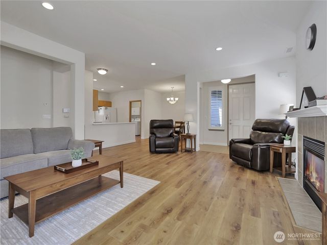 8217 Bainbridge Loop NE, Lacey, WA 98516