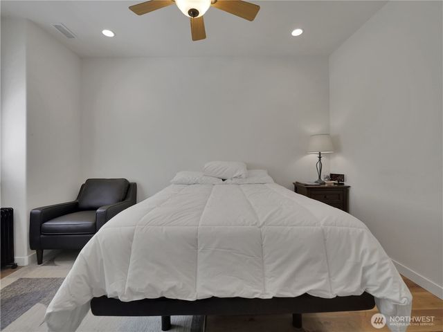 8217 Bainbridge Loop NE, Lacey, WA 98516