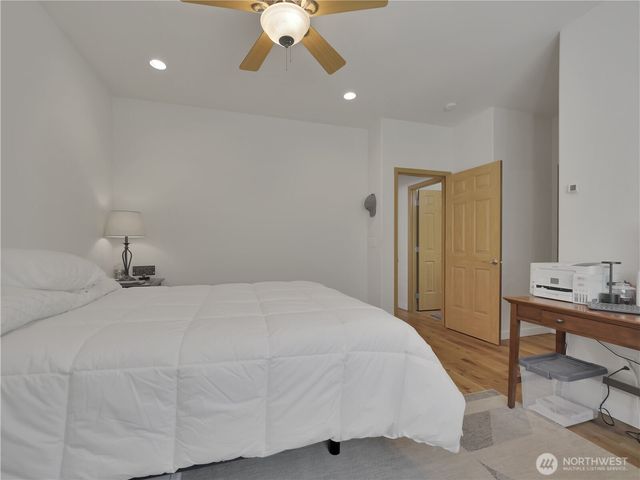 8217 Bainbridge Loop NE, Lacey, WA 98516