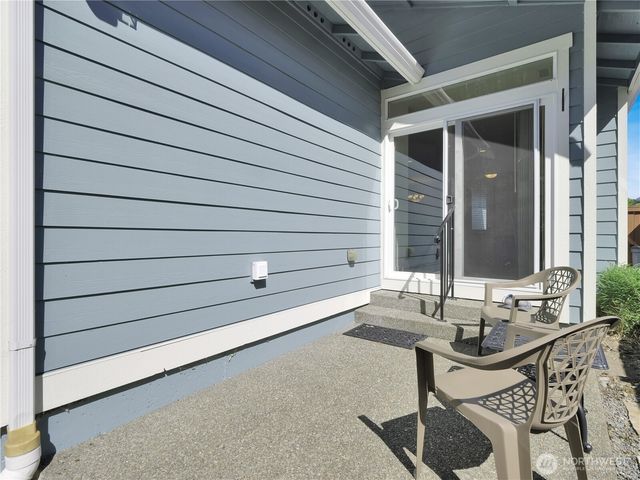 8217 Bainbridge Loop NE, Lacey, WA 98516