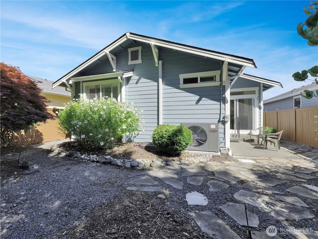 8217 Bainbridge Loop NE, Lacey, WA 98516