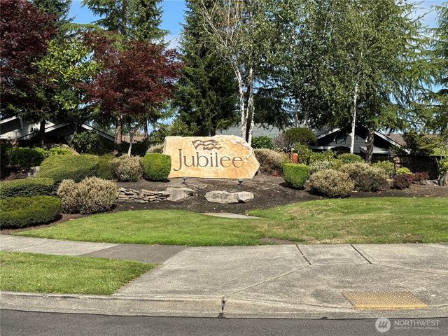 8217 Bainbridge Loop NE, Lacey, WA 98516