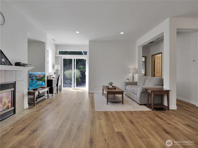 8217 Bainbridge Loop NE, Lacey, WA 98516