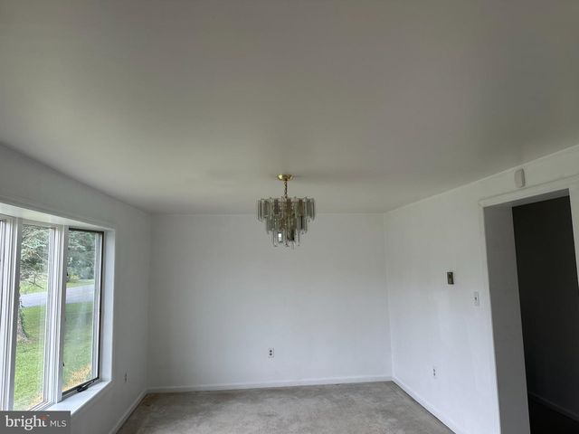 83 MONTMORENCY DR, Bunker Hill, WV 25413