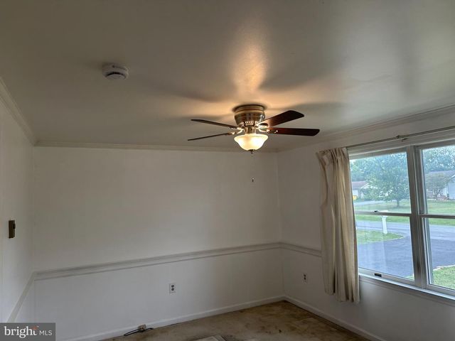 83 MONTMORENCY DR, Bunker Hill, WV 25413