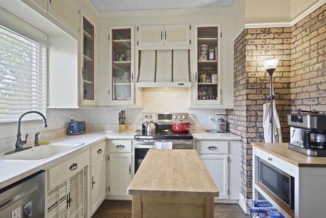 7908 46th AVENUE, Kenosha, WI 53142