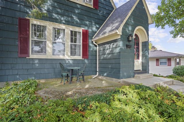 7908 46th AVENUE, Kenosha, WI 53142