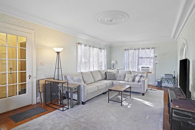 7908 46th AVENUE, Kenosha, WI 53142