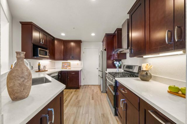 507 Shoal Circle, Redwood Shores, CA 94065