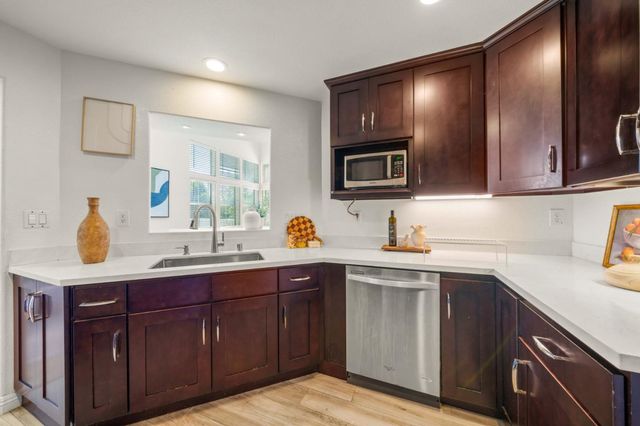 507 Shoal Circle, Redwood Shores, CA 94065