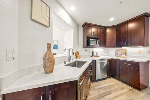 507 Shoal Circle, Redwood Shores, CA 94065