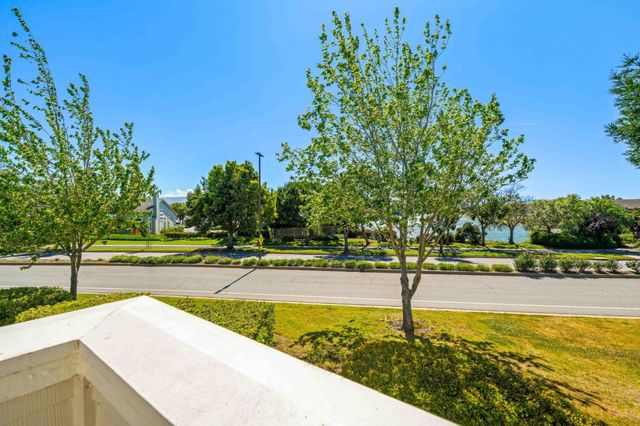 507 Shoal Circle, Redwood Shores, CA 94065